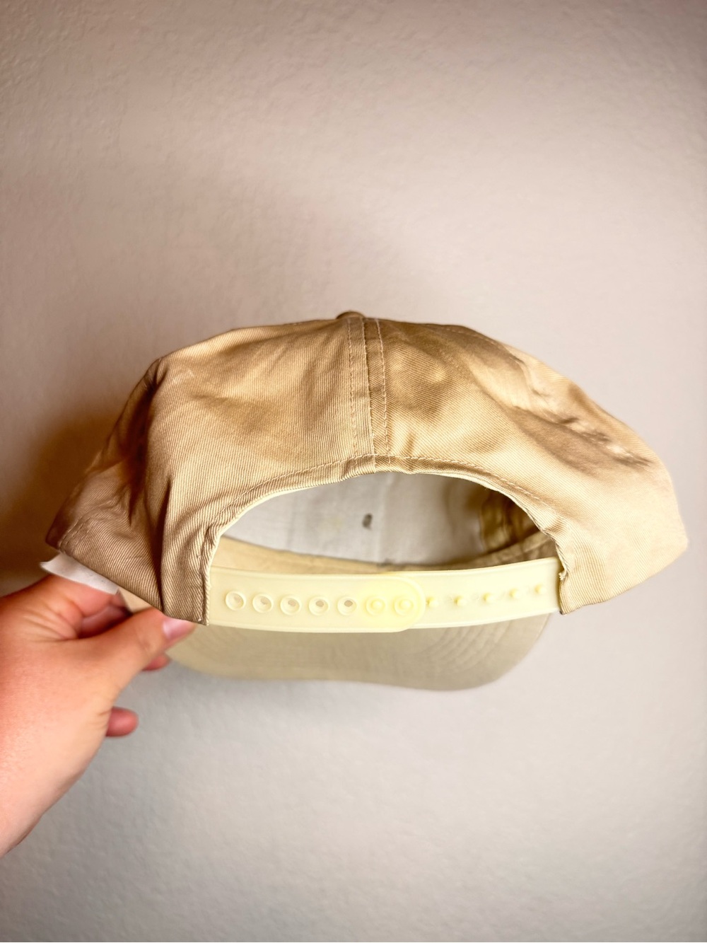 One Size Fits All Beige Disney Mickey Mouse Letter 'M' Rope SnapBack - Unbranded - Picture 2 of 2